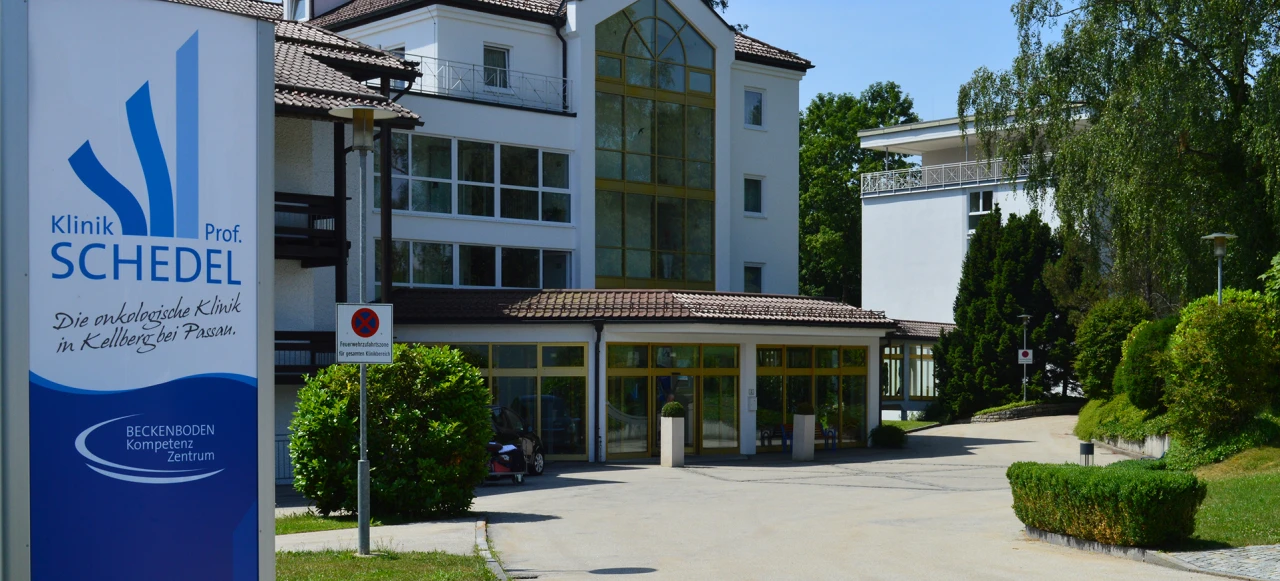 Anreise - Haupteingang Klinik Prof. Schedel